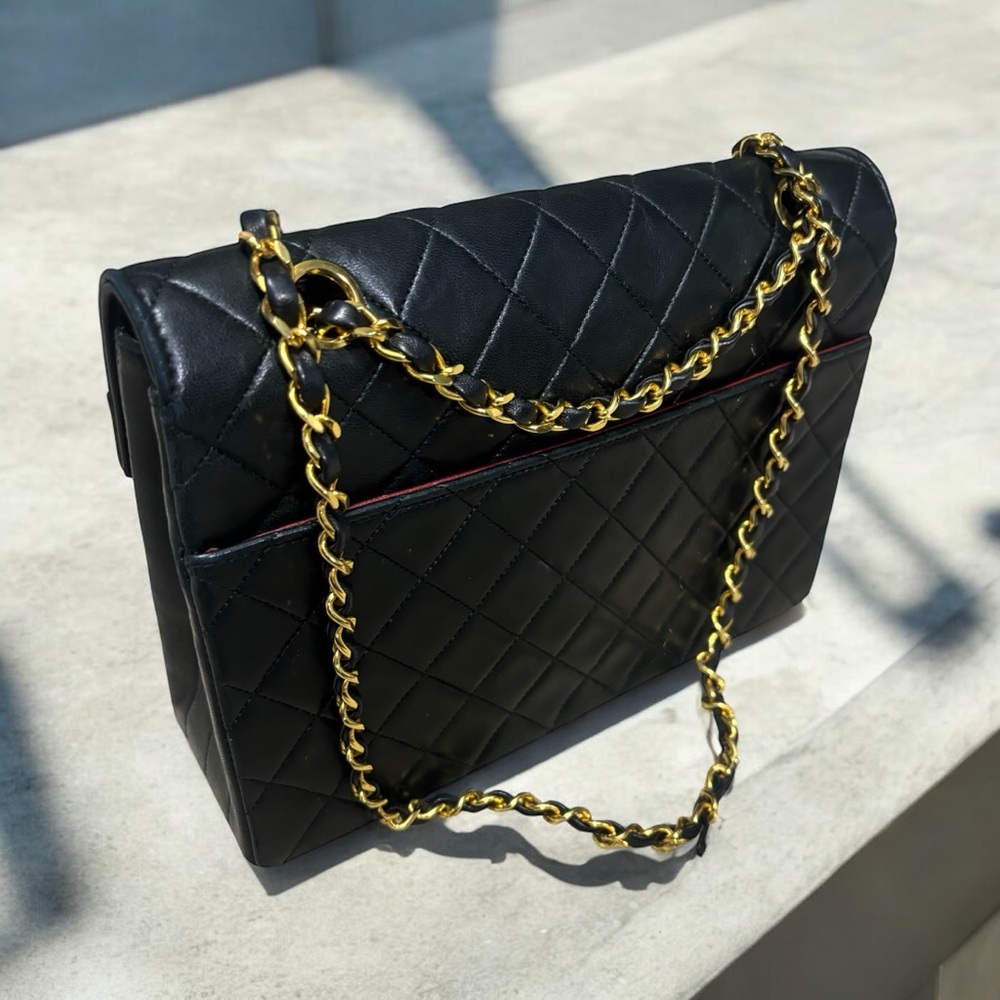 CHANEL Vintage 1986 Classic Quilted Lambskin Flap Bag Black/Red - Picture 7 of 15